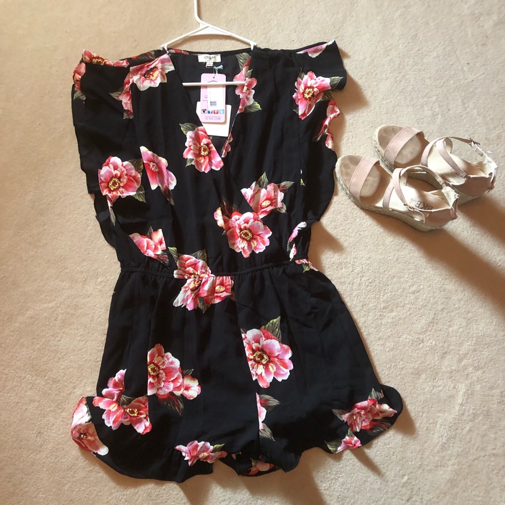 NWT black floral romper, L